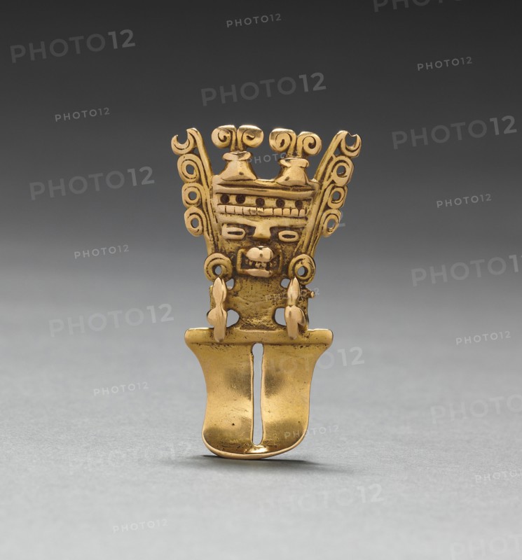 Figurine Pendant, c. 400-1000. Colombia, Quimbaya or Yotoco style, 5th-10th Century. Cast gold; overall: 6.4 x 3.6 x 0.8 cm (2 1/2 x 1 7/16 x 5/16 in.).