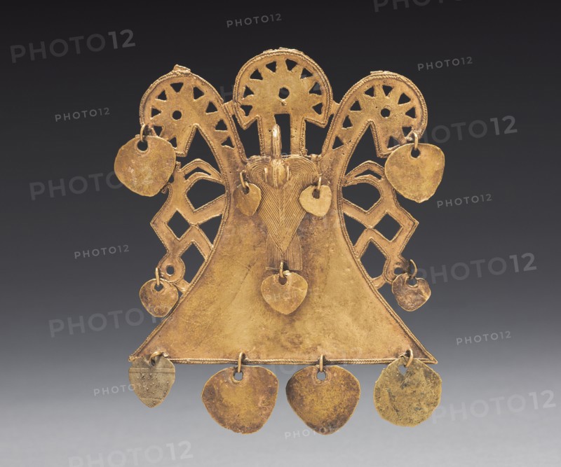 Bird Pendant , c. 900-1550. Central Colombia, Muisca style, 10th-16th century. Cast gold; overall: 11.7 x 10 x 2.9 cm (4 5/8 x 3 15/16 x 1 1/8 in.).