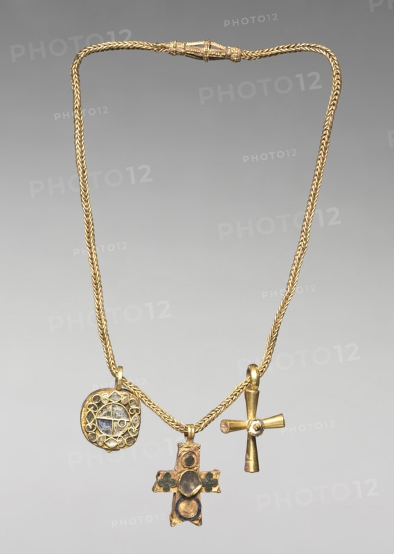 Chain with Pendant and Two Crosses, early 500s. Byzantium, Syria?, Byzantine period, early 6th century. Gold with enamel and glass; overall: 16.9 cm (6 5/8 in.).