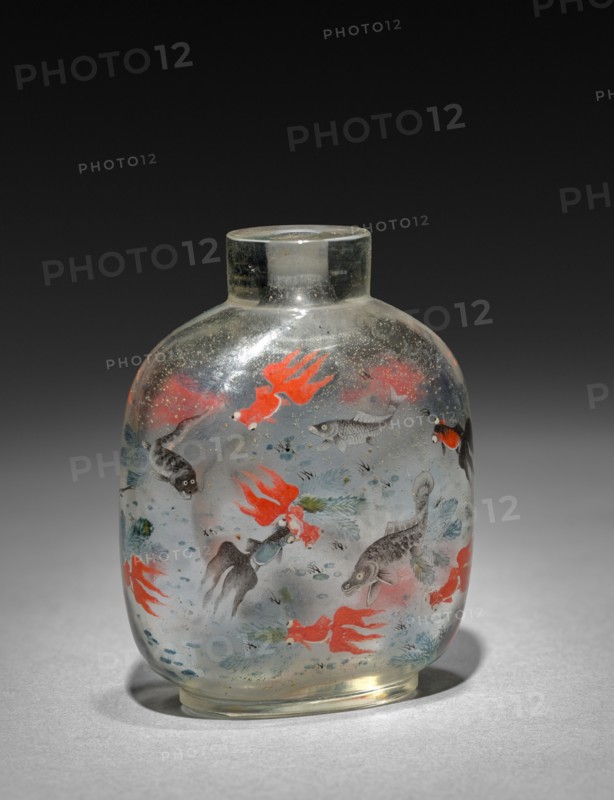 Snuff Bottle with Stopper, 1736-1795. China, Qing dynasty (1644-1912), Qianlong reign (1735-1795). Glass; with cover: 8.6 cm (3 3/8 in.).