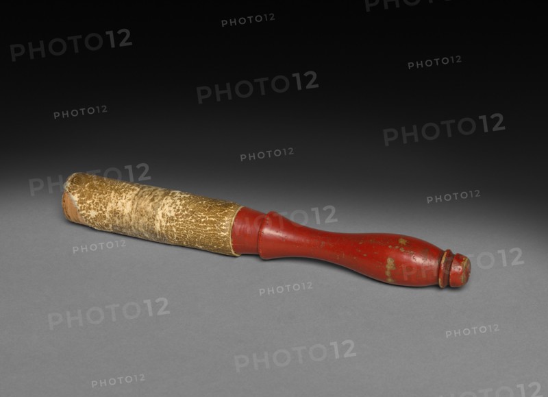 Gong Beater, 1800s. Japan, 19th century. Bronze; overall: 26.4 cm (10 3/8 in.).