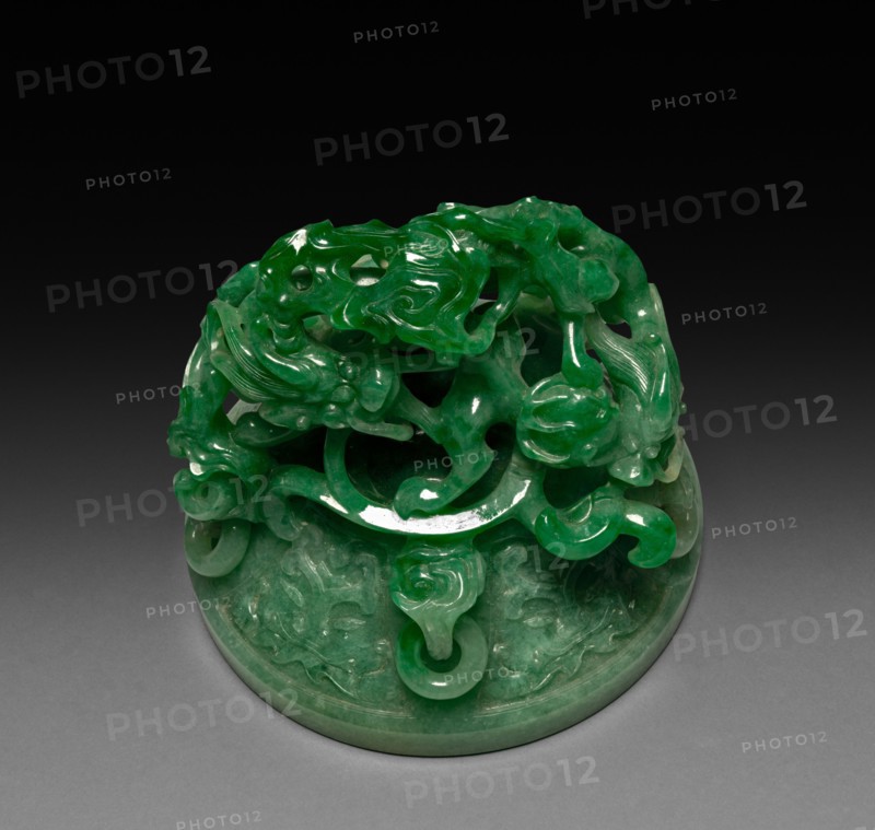 Three-Sectional Altar Group: Koro (lid), Qing Dynasty. China, Qing dynasty (1644-1911). Jade; overall: 17 cm (6 11/16 in.); with base: 21.5 cm (8 7/16 in.); lid: 8.6 x 9 cm (3 3/8 x 3 9/16 in.).
