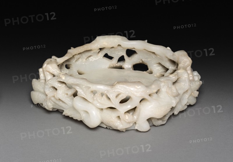 Three-Sectional Altar Group: Koro (bottom section of base), Qing Dynasty. China, Qing dynasty (1644-1911). Jade; overall: 16.5 cm (6 1/2 in.); with base: 19.4 cm (7 5/8 in.); lower base: 4.2 x 14 x 10.8 cm (1 5/8 x 5 1/2 x 4 1/4 in.); base assembled: 5.5 x 14 x 10.8 cm (2 3/16 x 5 1/2 x 4 1/4 in.).