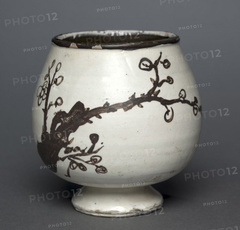 Stem Cup, 1200s-1300s. Northern China, Jin dynasty (1115-1234) or Yuan dynasty (1271-1368). Stoneware with underglaze painted decoration, Cizhou ware; overall: 12.1 cm (4 3/4 in.).