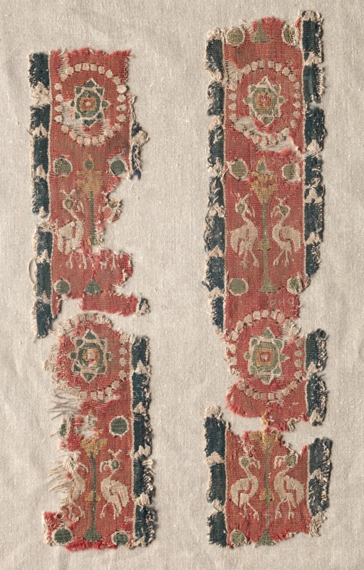 Fragmentary Band, Probably Part of a Clavus, 800s. Egypt, late Abbasid or Tulunid period, 9th century. Tapestry; linen and wool; overall: 9 x 78.1 cm (3 9/16 x 30 3/4 in.).