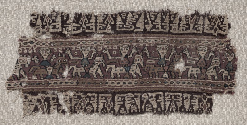 Fragment of an Ornamental Band, 800s. Egypt, al Faiyûm, late Abbasid or early Tulunid period, 9th century. Tapestry (originally inwoven in tabby ground); wool and linen; overall: 10.5 x 23.1 cm (4 1/8 x 9 1/8 in.)