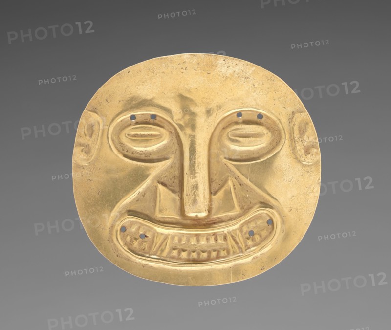Ornament from Sitio Conte: Small Plaque, c. 400-500. Panama, Conte style, 5th - 10th century. Hammered gold; overall: 9.3 x 10 cm (3 11/16 x 3 15/16 in.).