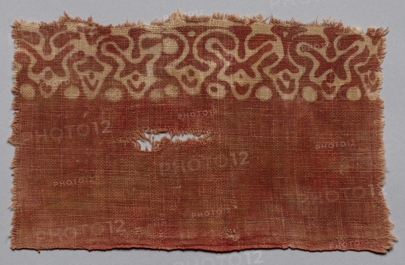 Fragment, 1100s - 1300s. India, 12th-14th century. Plain cloth, resist dyed; cotton; overall: 22.6 x 14 cm (8 7/8 x 5 1/2 in.)
