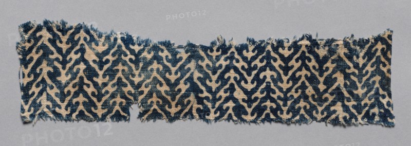 Fragment, 1100s - 1300s. India, 12th-14th century. Plain cloth, resist dyed; cotton; overall: 6.4 x 24.2 cm (2 1/2 x 9 1/2 in.)