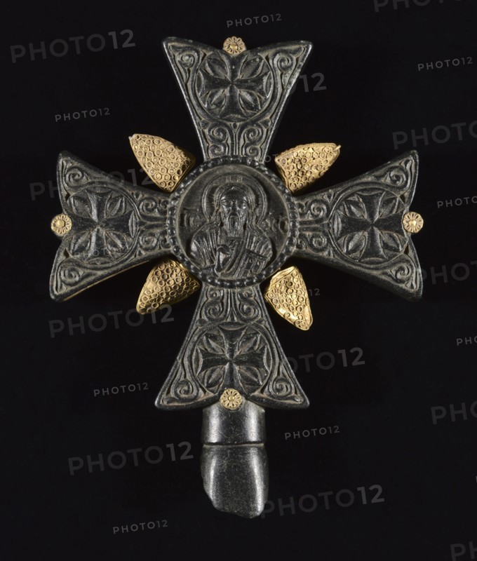 Benediction Cross, 1200s-1400s. Byzantium, Byzantine period, 13th-15th century. Black schist, gold, silver; overall: 9 x 9 cm (3 9/16 x 3 9/16 in.).