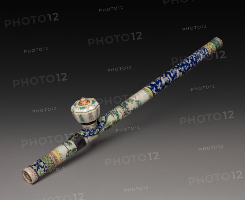 Pipe, 1644-1912. China, Qing dynasty (1644-1911). Famille verte porcelain with blue overglaze enamel; overall: 55.6 cm (21 7/8 in.).