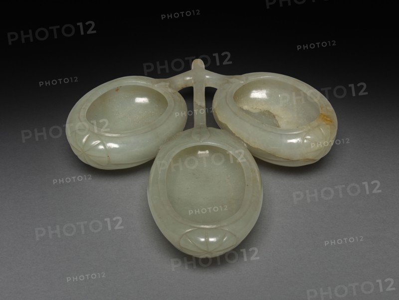 Three-Lobed Dish, 18th Century. China, Qing dynasty (1644-1911). Jade ; overall: 8 cm (3 1/8 in.).