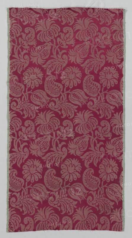 Length of Silk Textile, 1600s. Italy, 17th century. Damask, silk; average: 108.6 x 57.2 cm (42 3/4 x 22 1/2 in.)