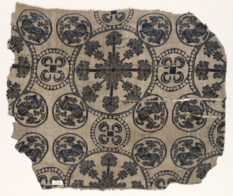 Fragment, 900s. Iran or Iraq, Buyid period, 10th century. Compound tabby; silk; overall: 43.8 x 36.8 cm (17 1/4 x 14 1/2 in.)