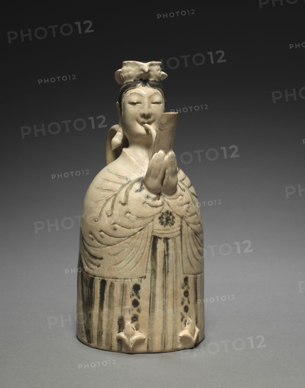 Ewer in the form of a Sheng Player, 11th Century. China, Liao dynasty (916-1125). Glazed, buff stoneware with underglaze slip coating and painting; overall: 21.2 cm (8 3/8 in.).