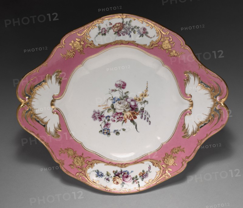Platter, 1757. Sèvres Porcelain Manufactory (French, est. 1740). Soft-paste porcelainwith enamel and gilt; overall: 34.3 x 40.7 cm (13 1/2 x 16 in.).