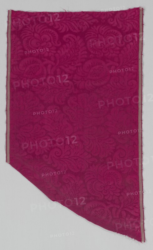 Length of Silk Damask, late 1600s. Italy, late 17th. Damask, silk; average: 97.2 x 56.5 cm (38 1/4 x 22 1/4 in.).
