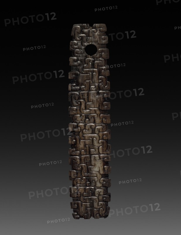 Jade Scepter with Interlocking Pattern, c. 600-400 BC. China, Eastern Zhou dynasty (771-256 BC). Nephrite; overall: 14.6 x 3.2 cm (5 3/4 x 1 1/4 in.).