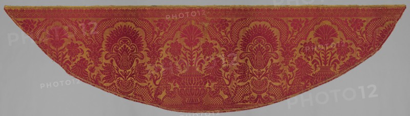 Silk and Hemp Fragment, 16th century. Spain, 16th century. Plain compound satin: silk and hemp; average: 242.6 x 64.8 cm (95 1/2 x 25 1/2 in.)