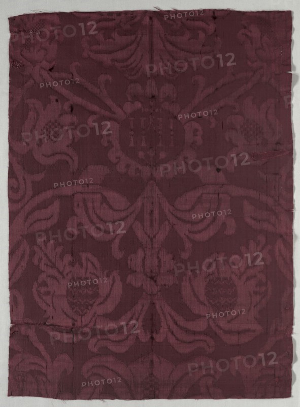 Silk Fragment, late 1600s. Italy or Spain, late 17th century. Damask, silk; average: 70.2 x 51.3 cm (27 5/8 x 20 3/16 in.).