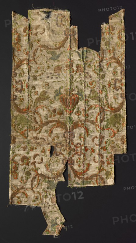 Fragment of Brocaded Velvet, 16th century. Spain, 16th century. Velvet (cut, uncut, voided, brocaded); silk and metal; average: 111.5 x 56.5 cm (43 7/8 x 22 1/4 in.)