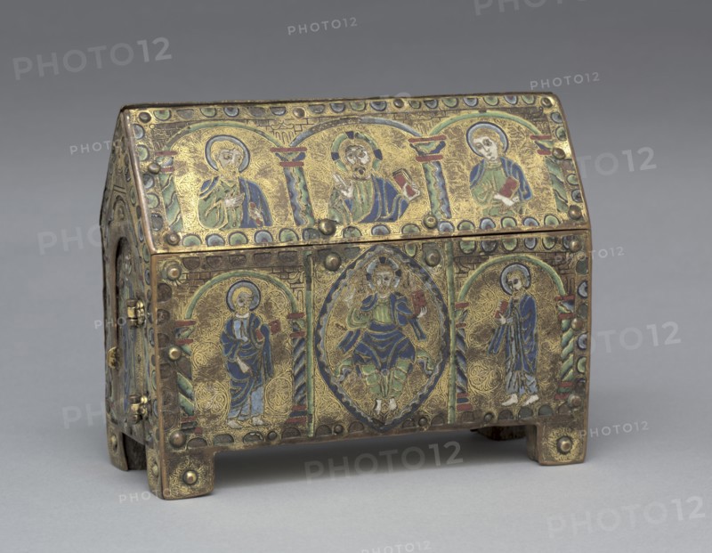 Chasse, 1200-1250. France, Limousin, Limoges, Gothic period, first half of 13th century. Copper: gilded, engraved, chased; champlevé enamel; wood core; overall: 17 x 21.4 x 9.9 cm (6 11/16 x 8 7/16 x 3 7/8 in.).