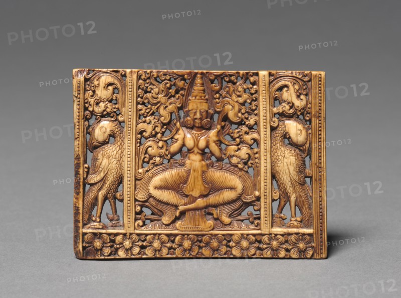Comb Panel with a Seated Devi, 1600s. Ceylon, Kandy, 17th century. Ivory; overall: 6.2 x 8.9 x 0.7 cm (2 7/16 x 3 1/2 x 1/4 in.).