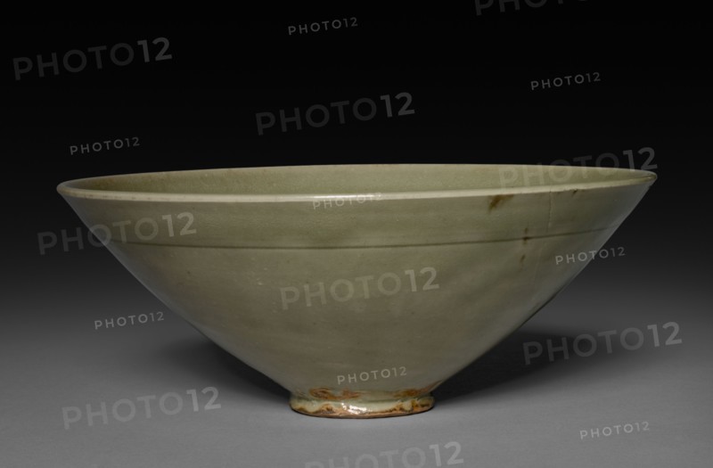 Bowl:  Northern Celadon Ware, 12th Century. China, Shaanxi or Henan province, Northern Song dynasty (960-1127). Glazed stoneware; diameter: 20.3 cm (8 in.); overall: 8.3 cm (3 1/4 in.).
