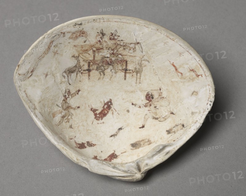 The Kill, 300-100 BC. China, late Warring States period (475-221 BC) to Western Han dynasty (202 BC-AD 9). Painted clamshell; overall: 7.5 x 9 cm (2 15/16 x 3 9/16 in.).