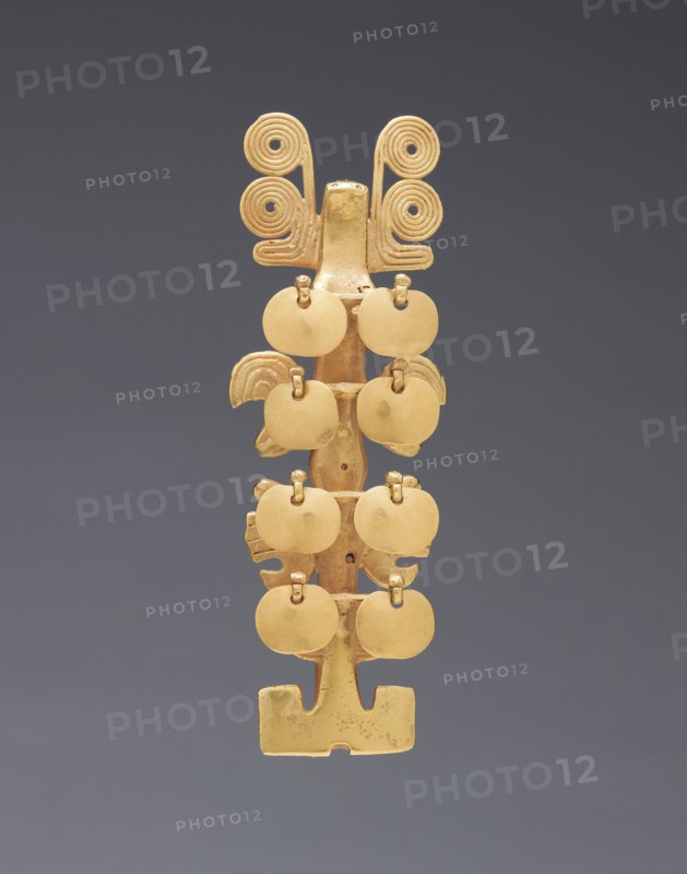 Pendant, 400-700. Panama, International Style, 5th-7th century. Cast gold; overall: 10.8 x 3.9 cm (4 1/4 x 1 9/16 in.).