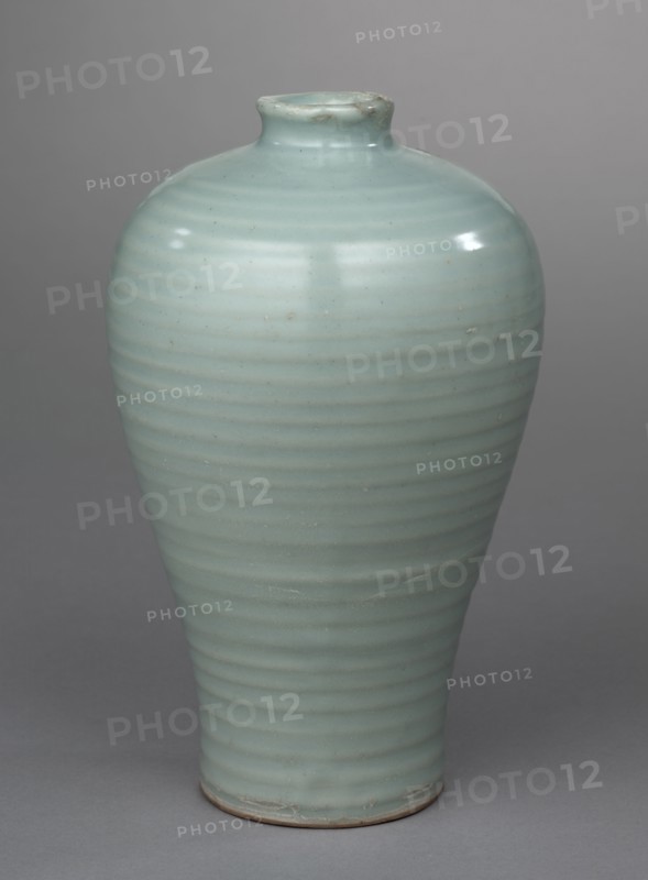 Vase (Meiping), 1200s. China, Zhejiang Province, Longquan region, Southern Song dynasty (1127-1279). Green-glazed porcelaneous stoneware, Longquan ware; overall: 23.5 cm (9 1/4 in.).