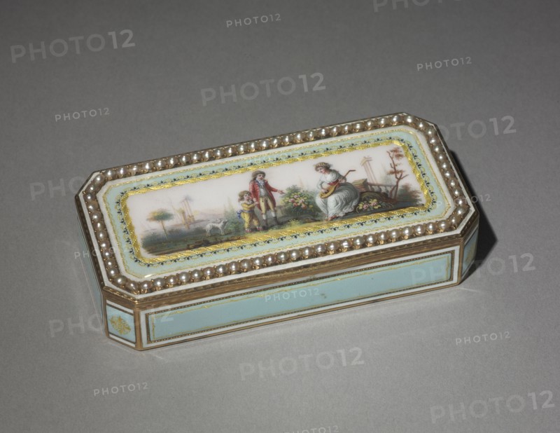 Snuff Box, late 1700s. Switzerland, late 18th century. Gold and enamel with pearls; overall: 1.6 x 3.7 cm (5/8 x 1 7/16 in.).