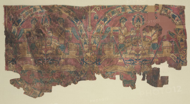 Roundels with hunters, 800s. Eastern Iran or Central Asia. Samite: silk; overall: 26.5 x 25.5 cm (10 7/16 x 10 1/16 in.)