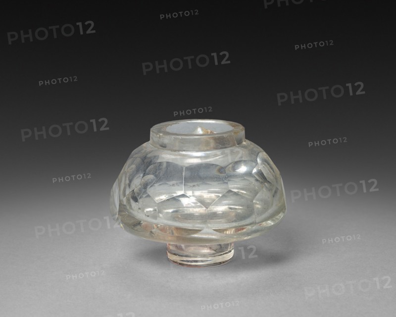 Inkwell (bottle), 1825-1850. England or America, 19th century. Gilt bronze and glass; overall: 7 x 24.8 x 13.4 cm (2 3/4 x 9 3/4 x 5 1/4 in.).