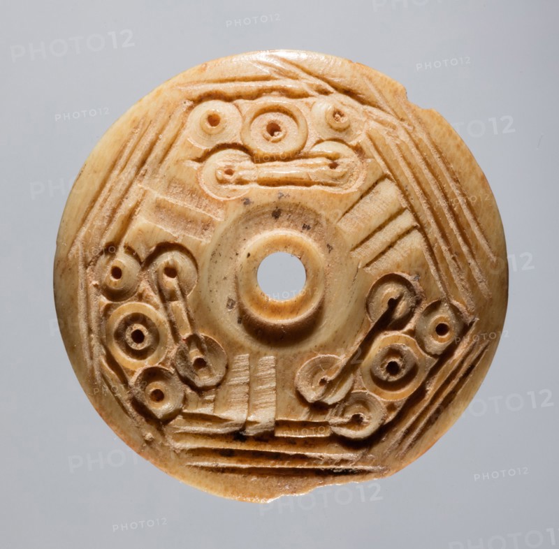 Spindle Whorl, 700s - 900s. Iran, early Islamic period, 8th - 10th century. Bone, incised; overall: 0.4 x 2.5 x 2.5 cm (3/16 x 1 x 1 in.)
