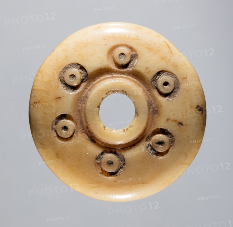 Spindle Whorl, 700s - 900s. Iran, early Islamic period, 8th - 10th century. Bone, incised; overall: 0.4 x 2.3 x 2.3 cm (3/16 x 7/8 x 7/8 in.)