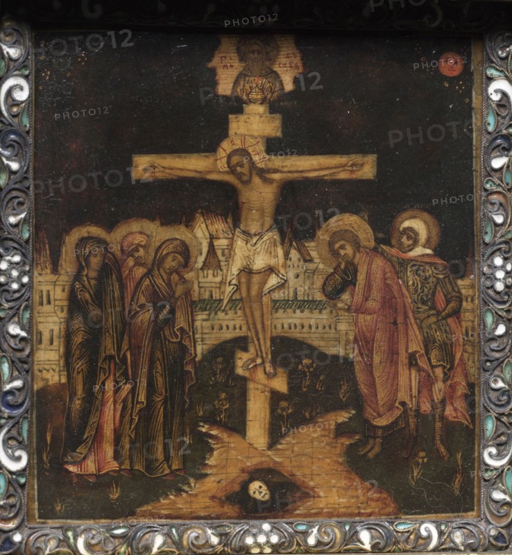 Portable Triptych Icon: The Crucifixion, 1600s. Byzantium. Russia, Moscow?, Byzantine period, 17th century. Painted wood panel within enameled brass frame; unframed: 6.5 x 6.2 x 0.7 cm (2 9/16 x 2 7/16 x 1/4 in.); closed: 7.3 x 6.9 x 3.4 cm (2 7/8 x 2 11/16 x 1 5/16 in.); open and extended: 7 x 19.1 cm (2 3/4 x 7 1/2 in.)