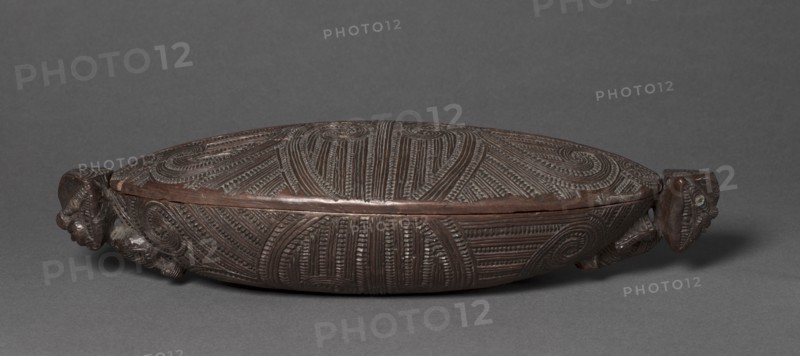 Treasure Box (Wakahuia), 1800s. Polynesia, New Zealand, Maori people, 19th century. Wood with abalone shell; overall: 17.2 cm (6 3/4 in.)