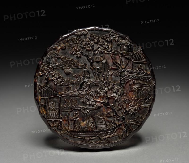 Fragrance Box (lid), 1700s. China, Qing dynasty (1644-1911). Tortoiseshell; diameter: 8.6 cm (3 3/8 in.).