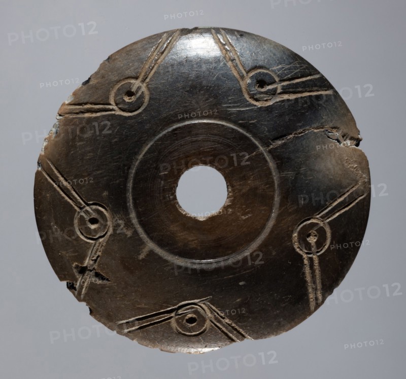 Spindle Whorl, 700s - 900s. Iran, early Islamic period, 8th - 10th century. Bone, incised; overall: 0.4 x 2.8 x 2.8 cm (3/16 x 1 1/8 x 1 1/8 in.)