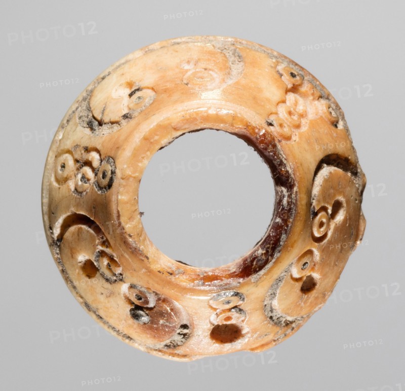 Spindle Whorl, 700s - 900s. Iran, early Islamic period, 8th - 10th century. Bone, incised; overall: 0.6 x 1.5 x 1.5 cm (1/4 x 9/16 x 9/16 in.)