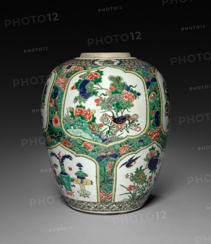 Vase, 1622-1722. China, Qing dynasty (1644-1911), Kangxi reign (1661-1722). Porcelain with underglaze decoration; overall: 42 x 23.8 cm (16 9/16 x 9 3/8 in.); vessel only: 34.5 cm (13 9/16 in.).