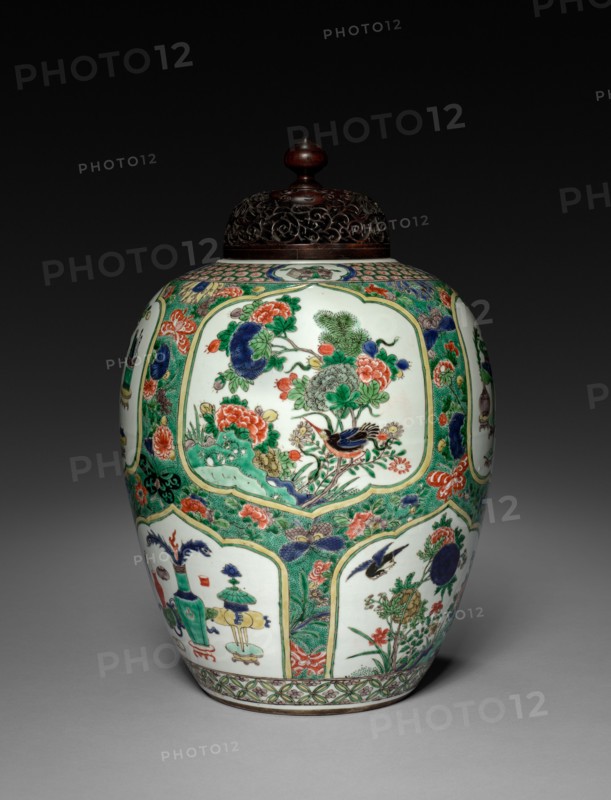 Vase, 1622-1722. China, Qing dynasty (1644-1911), Kangxi reign (1661-1722). Porcelain with underglaze decoration; overall: 42 x 23.8 cm (16 9/16 x 9 3/8 in.); vessel only: 34.5 cm (13 9/16 in.).