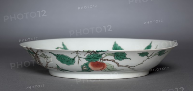 Dish with Bird on Peach Branch, 1662-1722. China, Jiangxi province, Jingdezhen kilns, Qing dynasty (1644-1912), Kangxi mark and reign (1662-1722). Porcelain with famille verte overglaze enamel decoration; diameter: 20.7 cm (8 1/8 in.); vessel: 2.5 cm (1 in.).