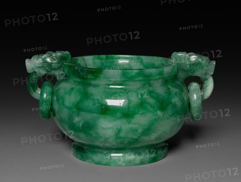 Incense Burner, 1736-1795. China, Qing dynasty (1644-1911), Qianlong reign (1736-1795). Green jade; overall: 7.8 x 14.4 cm (3 1/16 x 5 11/16 in.).