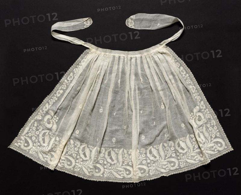 Wedding Apron, c. 1830s. Germany, Schwerin, Early 19th century. Embroidered muslin; overall: 68.6 x 76 cm (27 x 29 15/16 in.).
