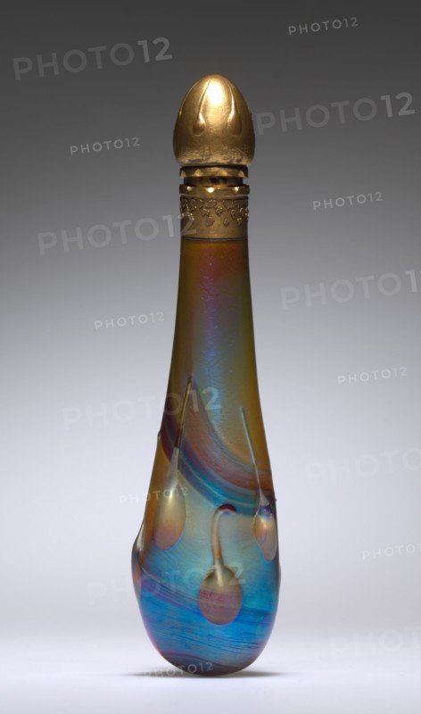 Perfume Bottle, c. 1900. Louis Comfort Tiffany (American, 1848-1933). Glass with gilt metal cover; overall: 13.4 cm (5 1/4 in.).