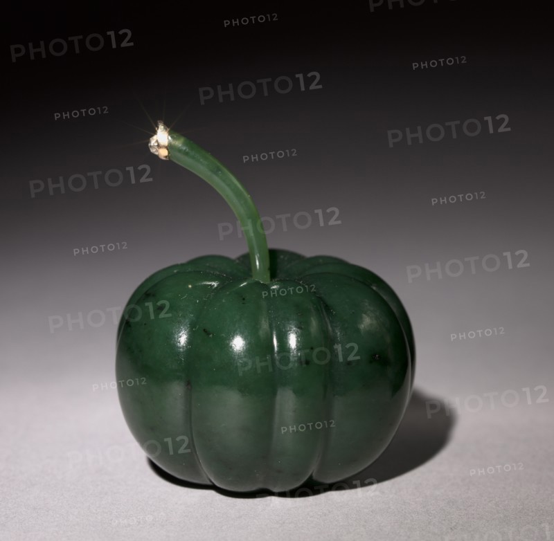 Stamp Moistener, late 1800s-early 1900s. Firm of Peter Carl Fabergé (Russian, 1846-1920). Jade, diamonds, gold; overall: 6.3 x 5.3 cm (2 1/2 x 2 1/16 in.).