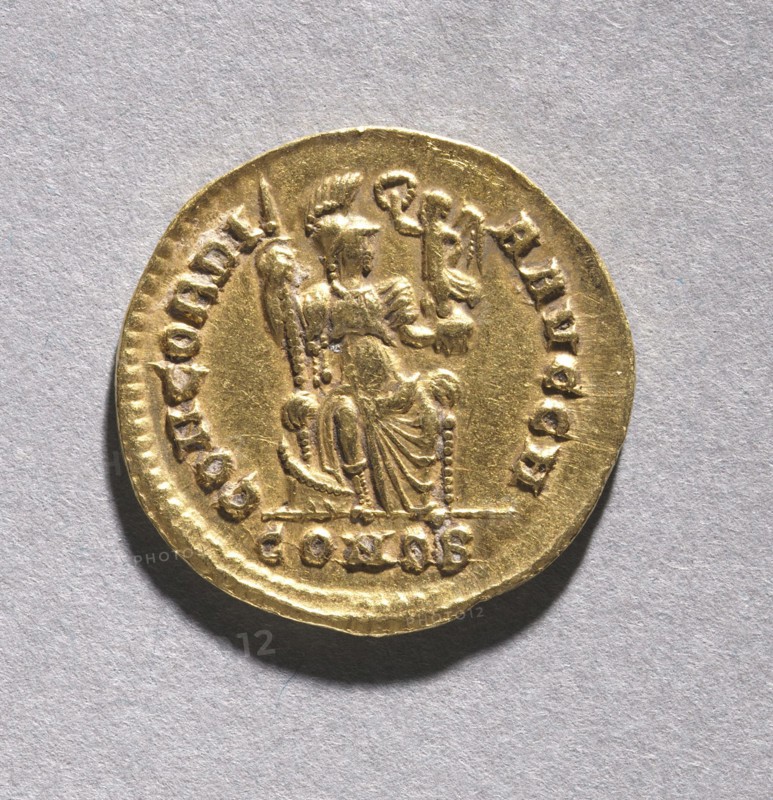 Tremissis of Honorius (reverse), 395-423. Byzantium, Ravenna, Byzantine period, late 4th-early 5th century. Gold; diameter: 1.5 cm (9/16 in.)