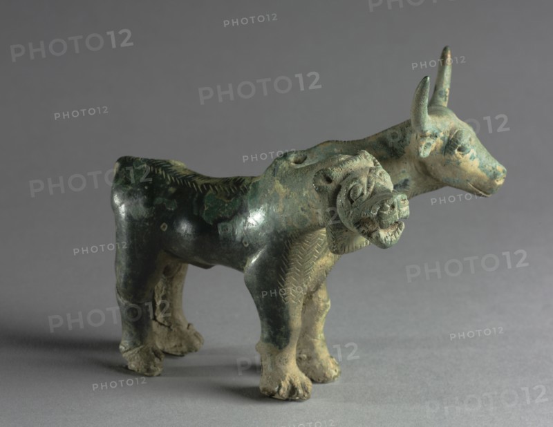 Composite Lion and Bull, 1500-1000 BC. Iran, 1500-1000 BC. Bronze, cast; overall: 11.4 x 9.7 x 14.8 cm (4 1/2 x 3 13/16 x 5 13/16 in.).